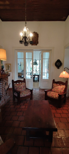 Casa Quinta 1 Hectarea 7 Ambientes Oportunidad Miramar. V4342