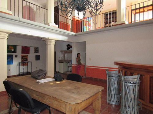 Venta, Casa Ideal Para Negocio, Cerca Del Centro De Cuernavaca.cv 2119