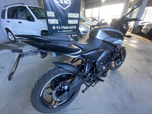 Bajaj Rouser 200 Ns - Miami Cars