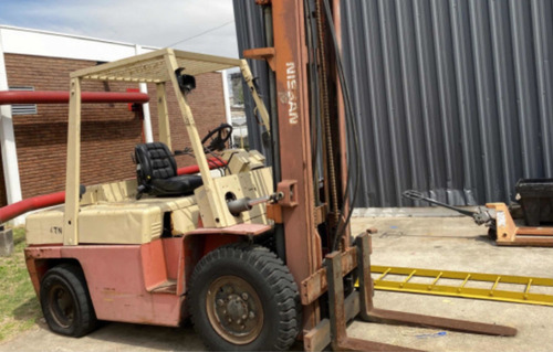 Autoelevador Diesel Nissan Fd40 De 4tn Envios Al Pais