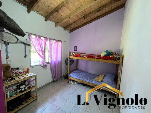 Casa A Reciclar Con Excelente Lote De 2100m2 En Excelente Ubicación En Villa Rosa