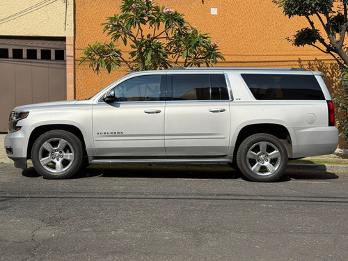 Chevrolet Suburban 5.3 Ltz V8 4wd 2da Cubo At