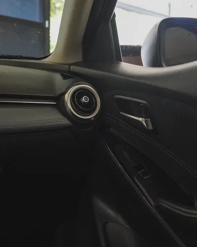 Mazda 2 GRAND TOURING LX