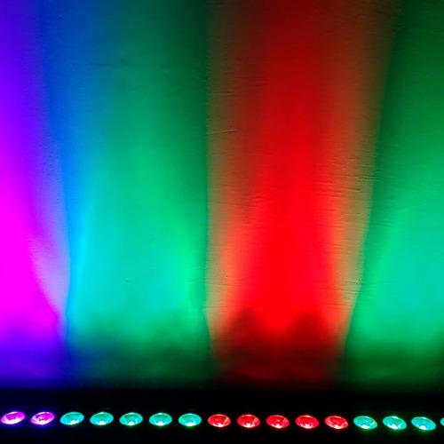 Ribalta Led 18 Leds Rgbw Quadriled Dmx Efeito De Luz 127/220v
