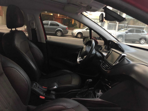 Peugeot 2008 1.6 Feline 2017