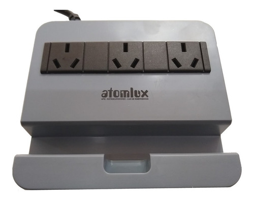 Imagen 3 de 7 de Protector De Tension Atomlux R2200 Carga Usb Tv Play Pc