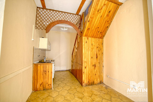 Casa Ph 3 Dptos De 2 Ambientes Cada Uno, Excelente Ubicacion 4 Cuadras De Av.