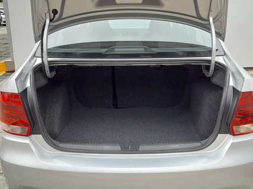 Imagen 8 de 14 de Volkswagen Vento 2020 1.6 Comfortline At