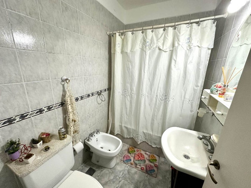 Casa En Venta 4 Dormitorios Y Cochera Moreno