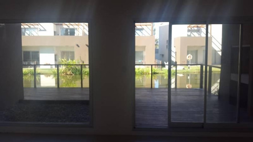 Imagen 4 de 13 de Departamento En Planta Baja, Al Lago
