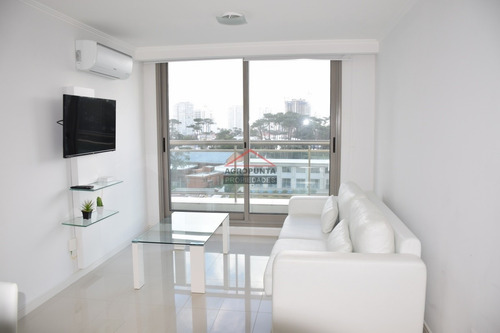 Apartamento En Roosevelt, 1 Dormitorios *- Ref: 4983
