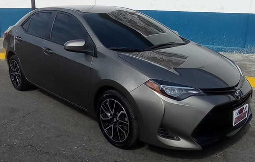 Imagen 3 de 12 de Toyota Corolla Le