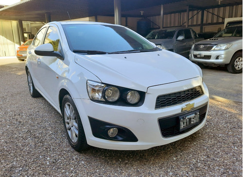 Imagen 5 de 15 de Chevrolet Sonic 1.6 Lt M/t 2014