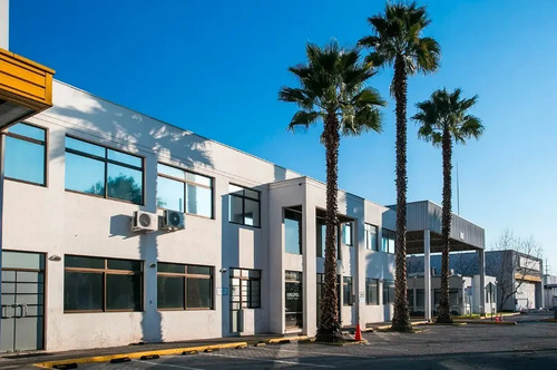 Bodega Con Oficinas En Arriendo En Sector Costanera Renca