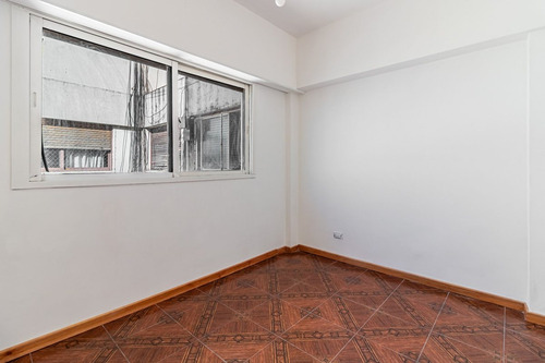 Venta Depto 2 Amb En Flores Cocina Independiente