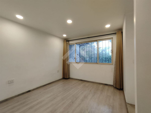 Casa En Venta De 3 Dorm. En Ñuñoa Vecina A Parque Juan Xxiii