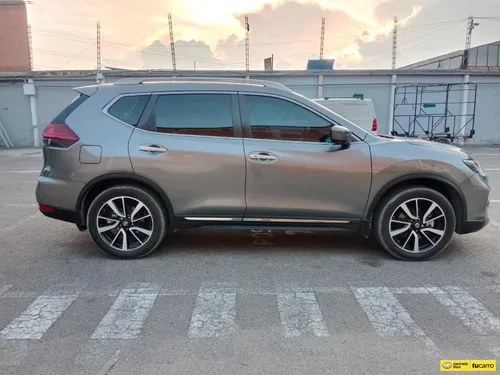 Nissan X-Trail Exclusive 2.5cc TP AA 4X4