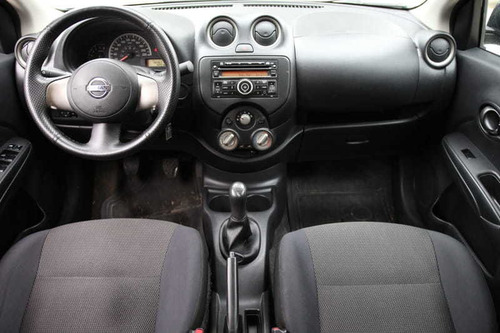 Imagem 9 de 15 de Nissan Versa 1.6 Sv Flex Mec 2013