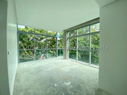 Penthouse ( 3 Niveles / A Estrenar ) Venta Altamira ( Resd. Manantiales) Mls - 24-1005