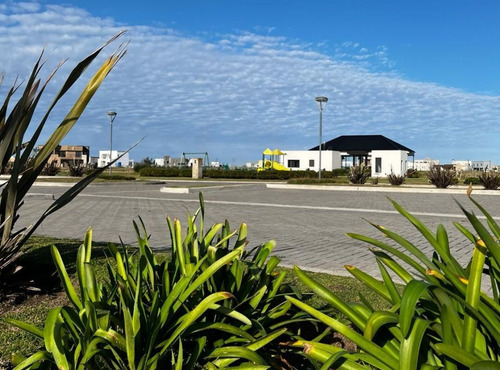 Lote La Venta En Barrio Santa Clara Al Sur
