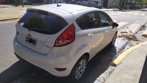Ford Fiesta Kinetic Design 1.6 Design 120cv Titanium 2013