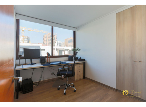 Amplio De 2d 2b + Logia + 2 Estac Y Bod - Aceptan Ofertas -