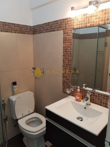 Apartamento En Muy Buena Ubicacion En Playa Mansa, De 2 Dor, 2 Baños Con Balcon. Consulte!!!!!!!!-ref:1785