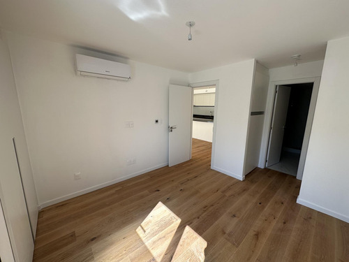 Venta Apartamento Dos Dormitorios Tres Baños Malvín Patio Exclusivo Soleado