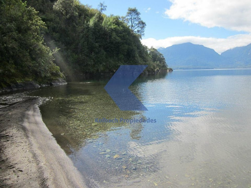 Terreno Con Orilla De Lago En Venta En La Lago Rupanco