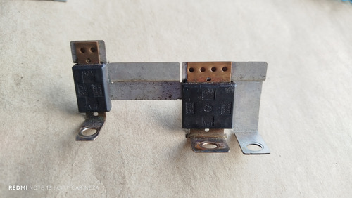 Lamina Portafusibles Bateria Jetta Passat A6 Bt 3b0v4p100 (Usado)