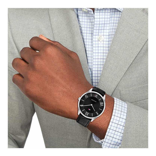 Reloj Tommy Hilfiger Hombre Clásico Negro Cuero 1710516 Color Del Bisel Plateado