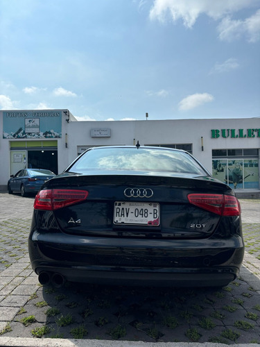 Audi A4 2.0 T Luxury Mt