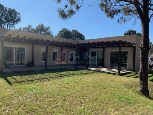 Excelente Casa En Tio Tom- Ref: 6115