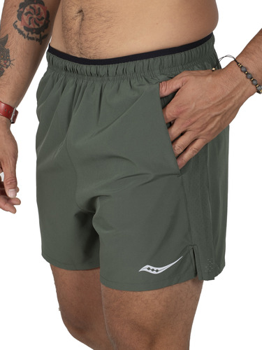 Short Saucony Outpace Hombre Training Verde