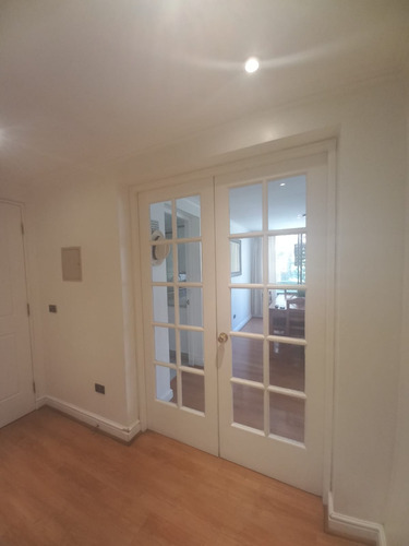 Hermoso Departamento Las Condes, 2d+2b Con Estacionamiento