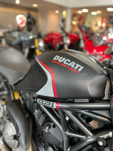Imagen 4 de 10 de Ducati Monster 821 Dark Stealth Año 2020, Con 3000 Km.dsi