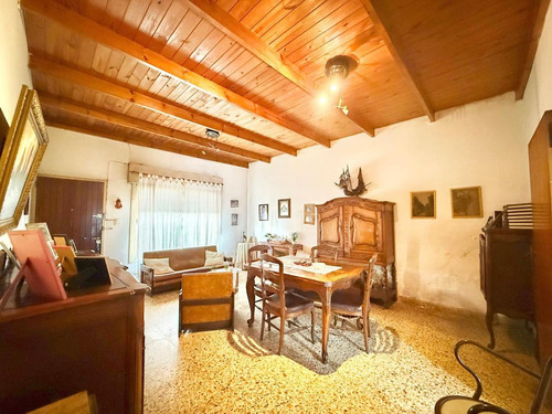 Locales-casa Zona Comercial San Martín. Minimercad