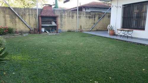 Excelente Chalet De Cuatro Dormitorios