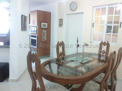 Casa En Lago Country 1 En Oferta Semi Amoblada