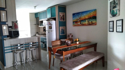 Imagem 8 de 9 de Apto 3 Quartos , 1 Suíte + 2 Dormitórios, 450 Mts Mar, Piscina Na Cobertura, Ótima Localização, Região Super Valorizada, Águas Limpas E Calmas. - 3579710v