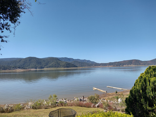 Casa En Renta En Condominio Con Acceso Al Lago