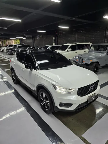 Volvo XC40 2.0 T5 Awd R-design