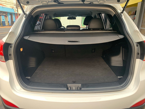 Imagem 14 de 15 de Hyundai Ix35 Gl 2.0 Branco 2018