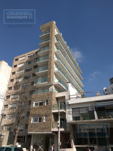 Apartamento De 1 Dormitorio Con Garaje En Venta En Pocitos