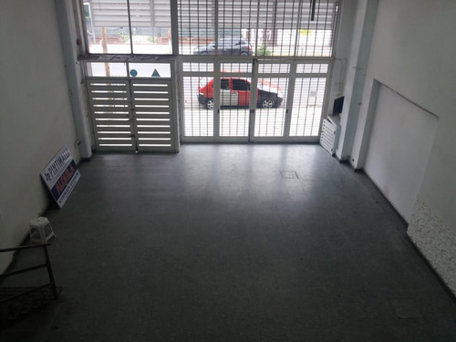 Imagen 3 de 25 de Local - Caseros