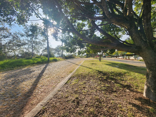 Venta Lote San Diego 152 Mz Xiii Con Todos Los Servicios, Vistas Panorámicas, Proyecto Arquitectónico Incluído En Av Principal Fracc Rancho San Diego Ixtapan De La Sal Edomex