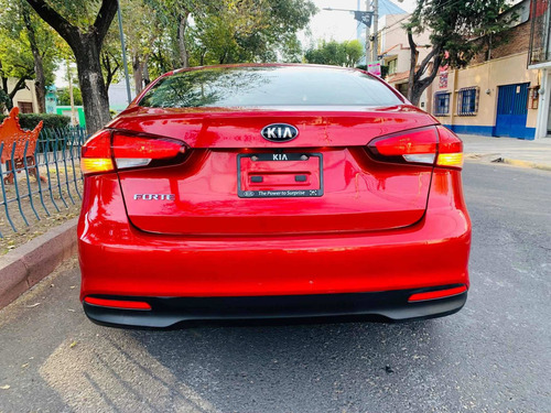Imagen 6 de 15 de Kia Forte 2.0 Lx Mt 2018