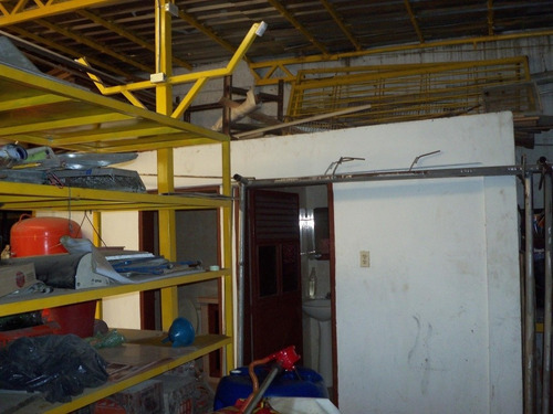 Imagen 3 de 7 de Galpón En Venta Avenida Paez Centro
