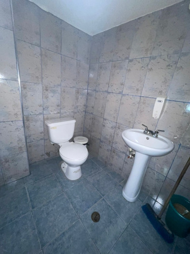 Imagen 7 de 8 de Ofrezco En Venta Local Comercial, Con Estrategica Ubicación En San Cerca Al Terminal De Pasajeros