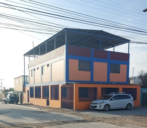 Hermosa Casa En Venta, Contado Dos Pisos, Y Terraza En Arica